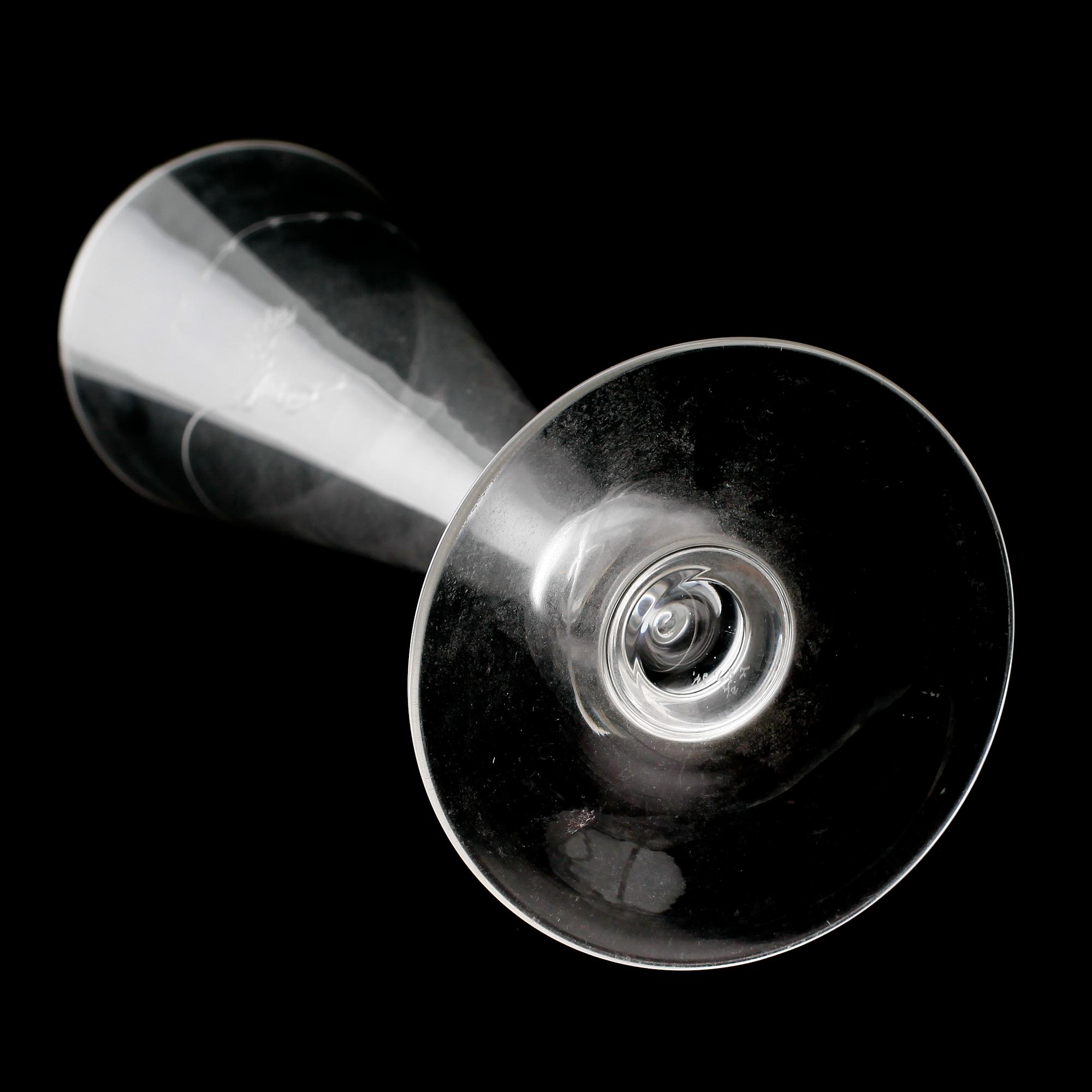 VAS, glas, Vicke Lindstrand, Orrefors, 1900-talets första hälft.