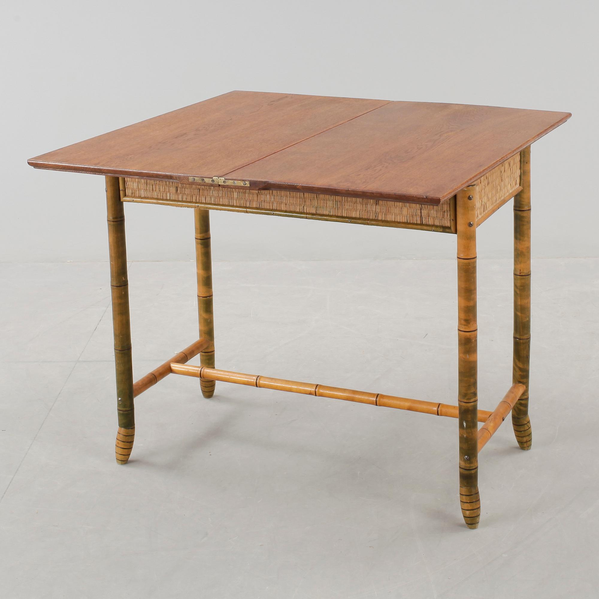 SPELBORD, kolonialstil, 1900-talets första hälft.