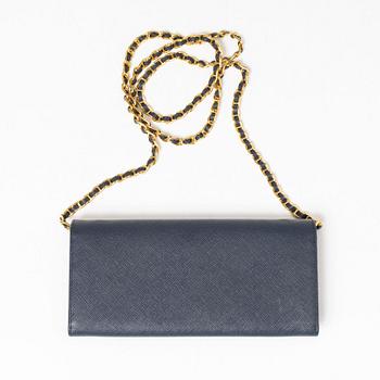 Prada, wallet on chain, 2016.