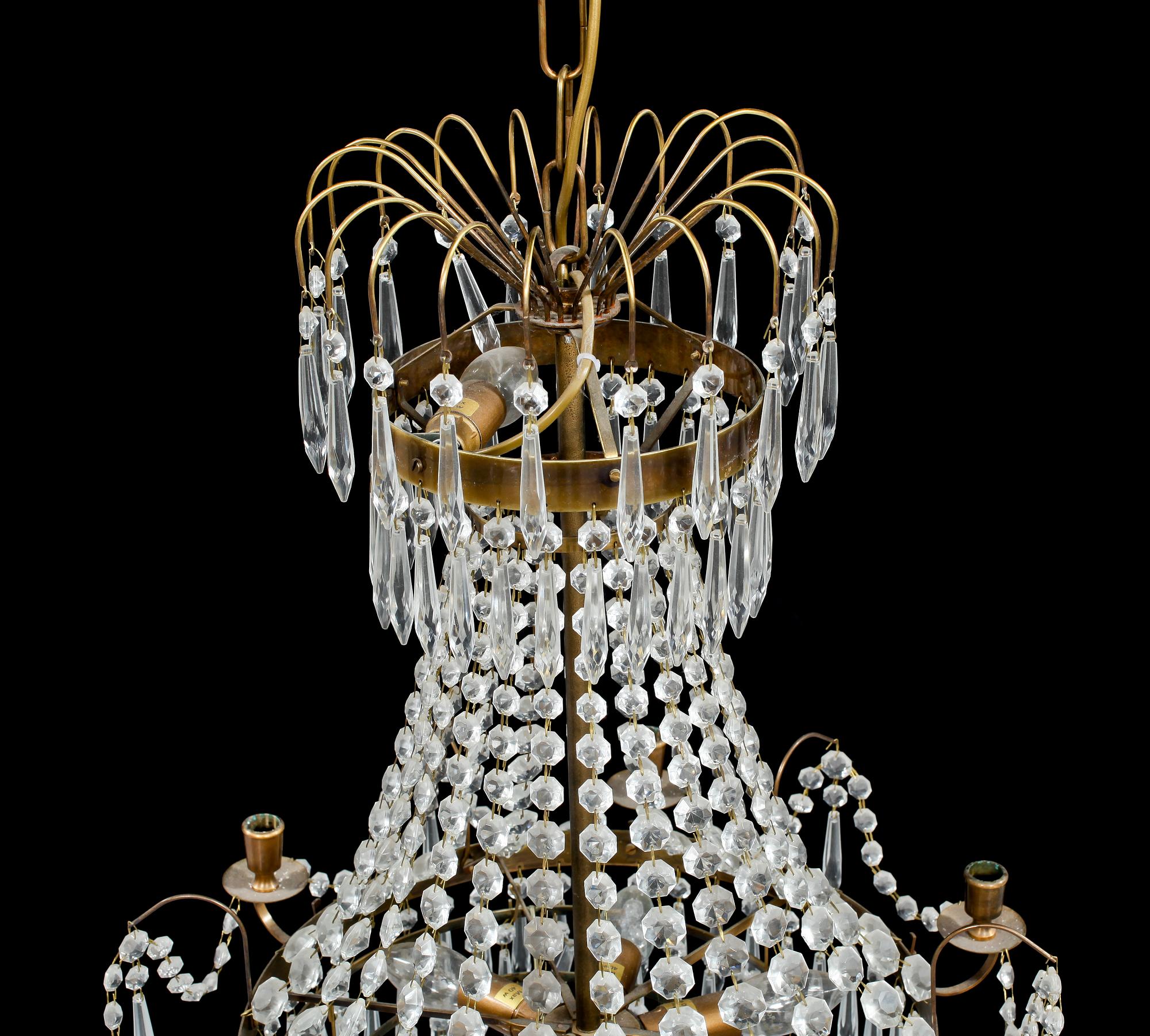 LJUSKRONA, empirstil, 1900-talets andra hälft. Höjd 72 cm.
