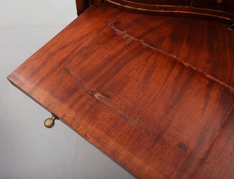 RULLKLAFFSEKRETÄR, rokoko, 1700-tal.