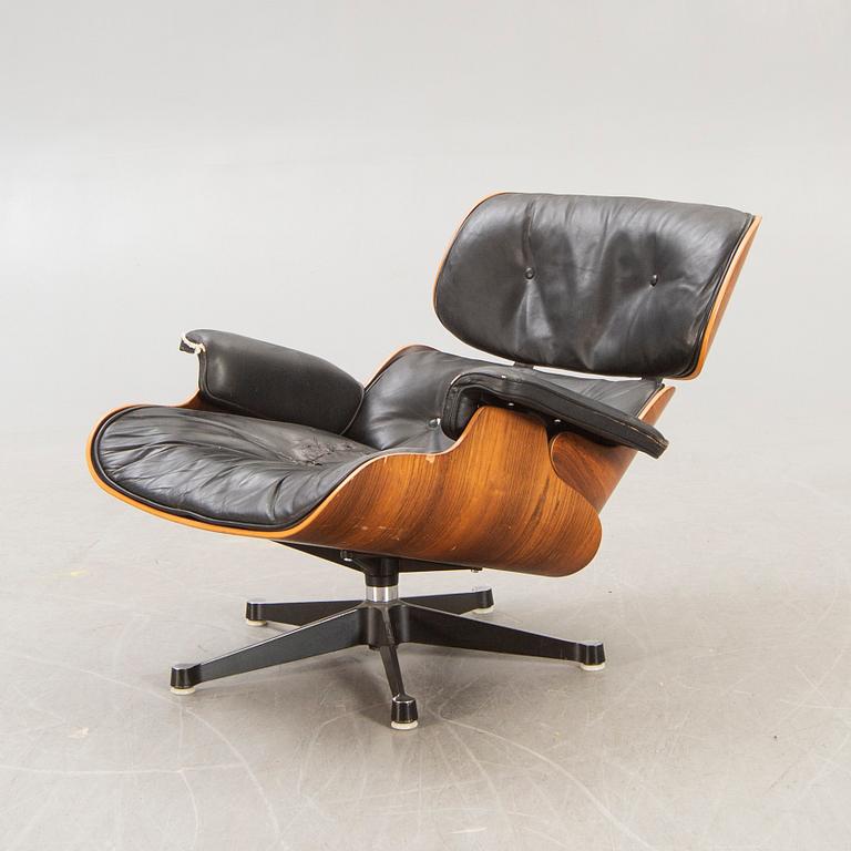 Charles and Ray Eames,  "Lounge Chair", enligt uppgift licenstillverkad för Nordiska Kompaniet, 1960-tal.