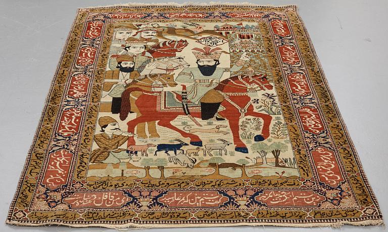 A RUG, a semi-antique Kashan figural, possibly Motachem, ca 202 x 140 cm.