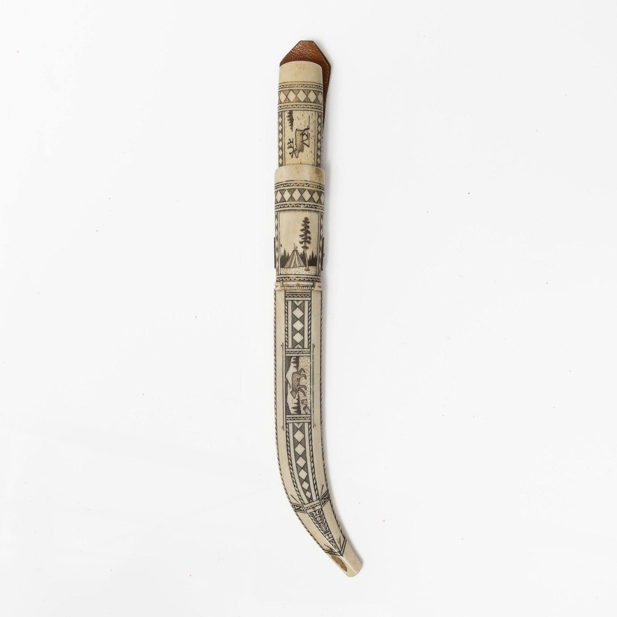 Knife - Elis Bergström, half-horn knife, signed.