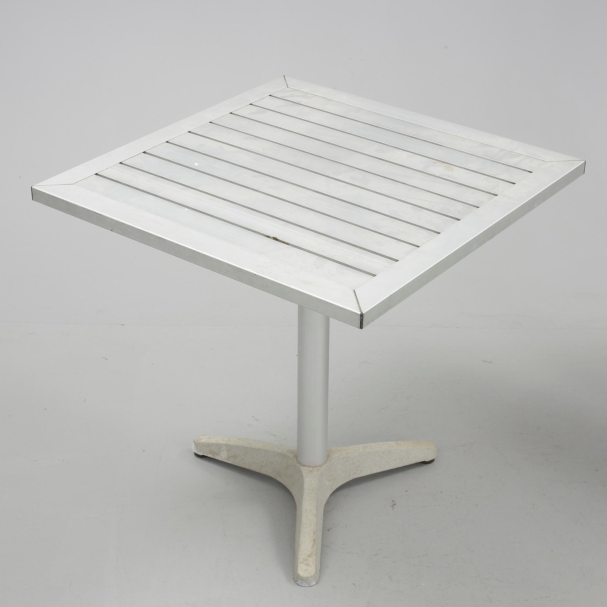 TRÄDGÅRDSGRUPP, 5 delar, 1900/2000-tal.