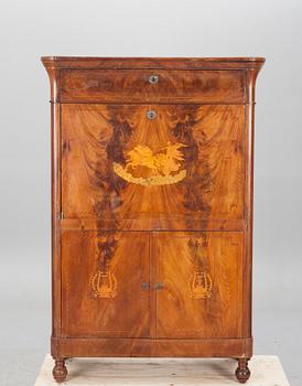 CHIFFONJÉ, Holland möjligen, 1800-tal.