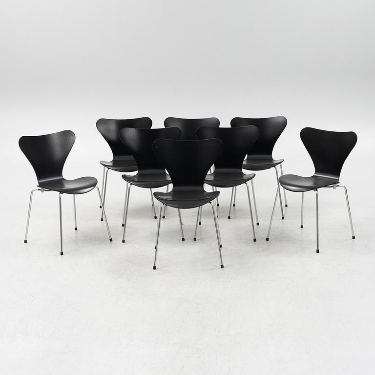 Arne Jacobsen, stolar åtta st. "Sjuan", Fritz Hansen, Danmark, daterade 2005.