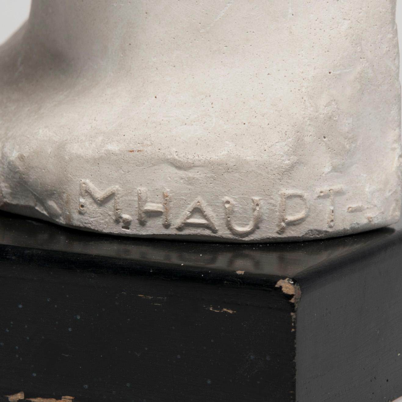 SKULPTUR, gips, Matti Haupt, signerad och daterad -52 i godset.