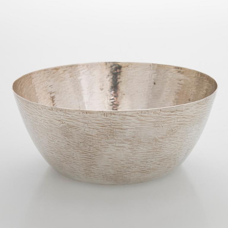 Tapio Wirkkala, A silver bowl, Kultakeskus Hämeenlinna 1965.