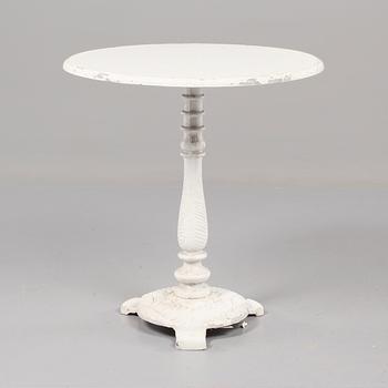 TRÄDGÅRDSGRUPP, 3 delar, 1900-talets andra hälft.