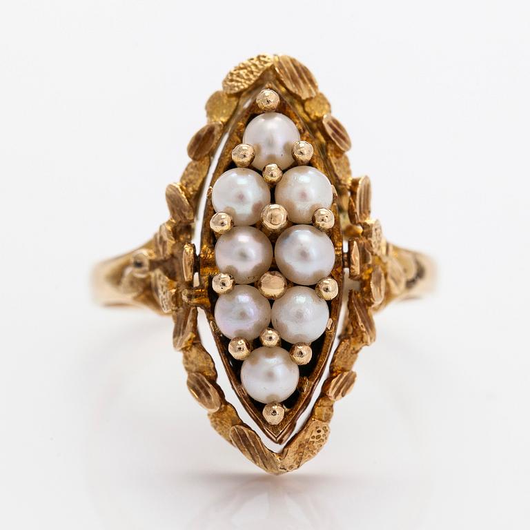 Ring, 14K guld med odlade pärlor/malakit. Finska import stämplar.