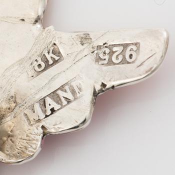 Örhängen, Mandelstam, silver och 18K guld i form av kolibri med emalj och rutilkvarts.