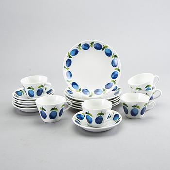 STIG LINDBERG, 12 pcs, porcelain, "Prunus", Gustavsberg, 1962-74.