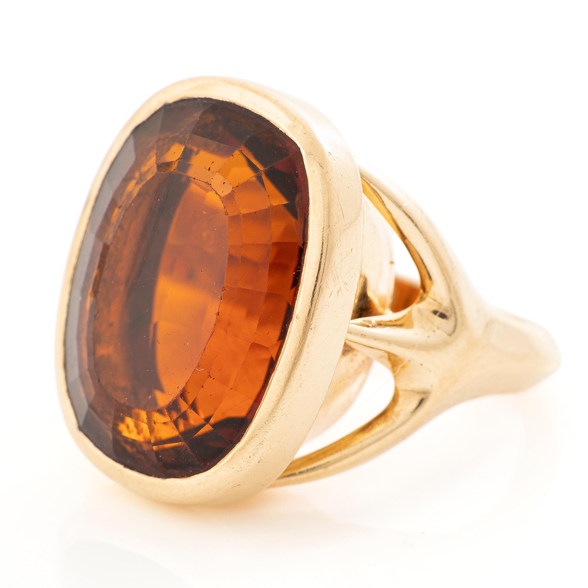 Sigurd Persson, Ring, 18K gold with a faceted citrine, Stockholm, 1967.