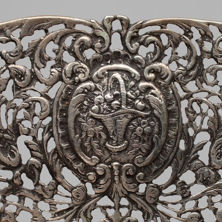 SKÅL, silver, stämplat RJH, Helsingfors 1963. Vikt 658 g.