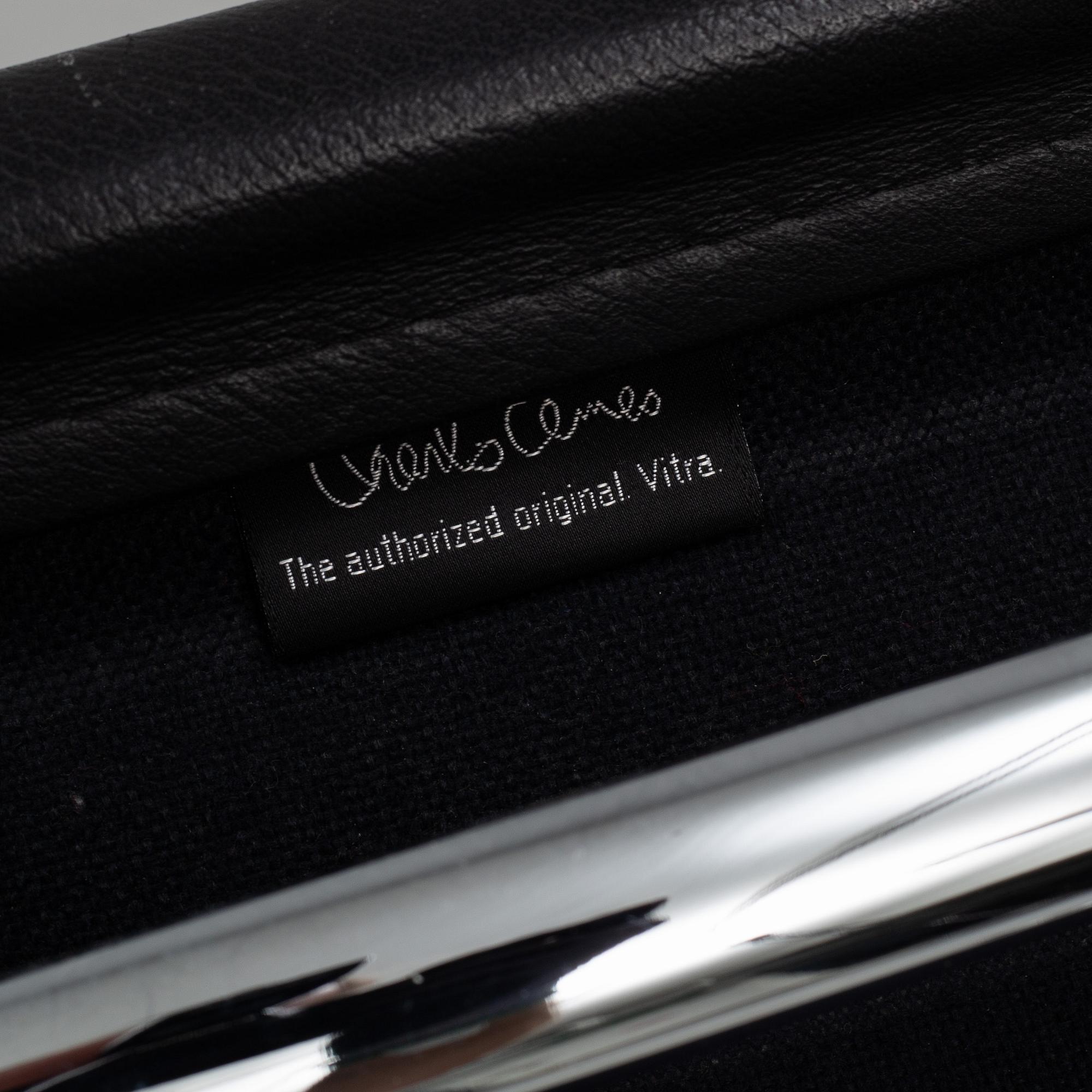 CHARLES & RAY EAMES, an 'Aluminium Group' chair from Vitra.