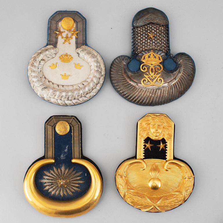 EPÅLETTER, 4 par samt 8 enkla, svenska, 1800-tal.