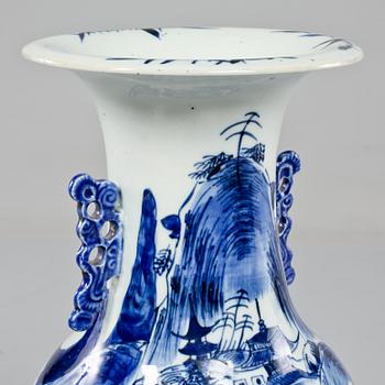 VAS, porslin, Kina, 1800-tal.