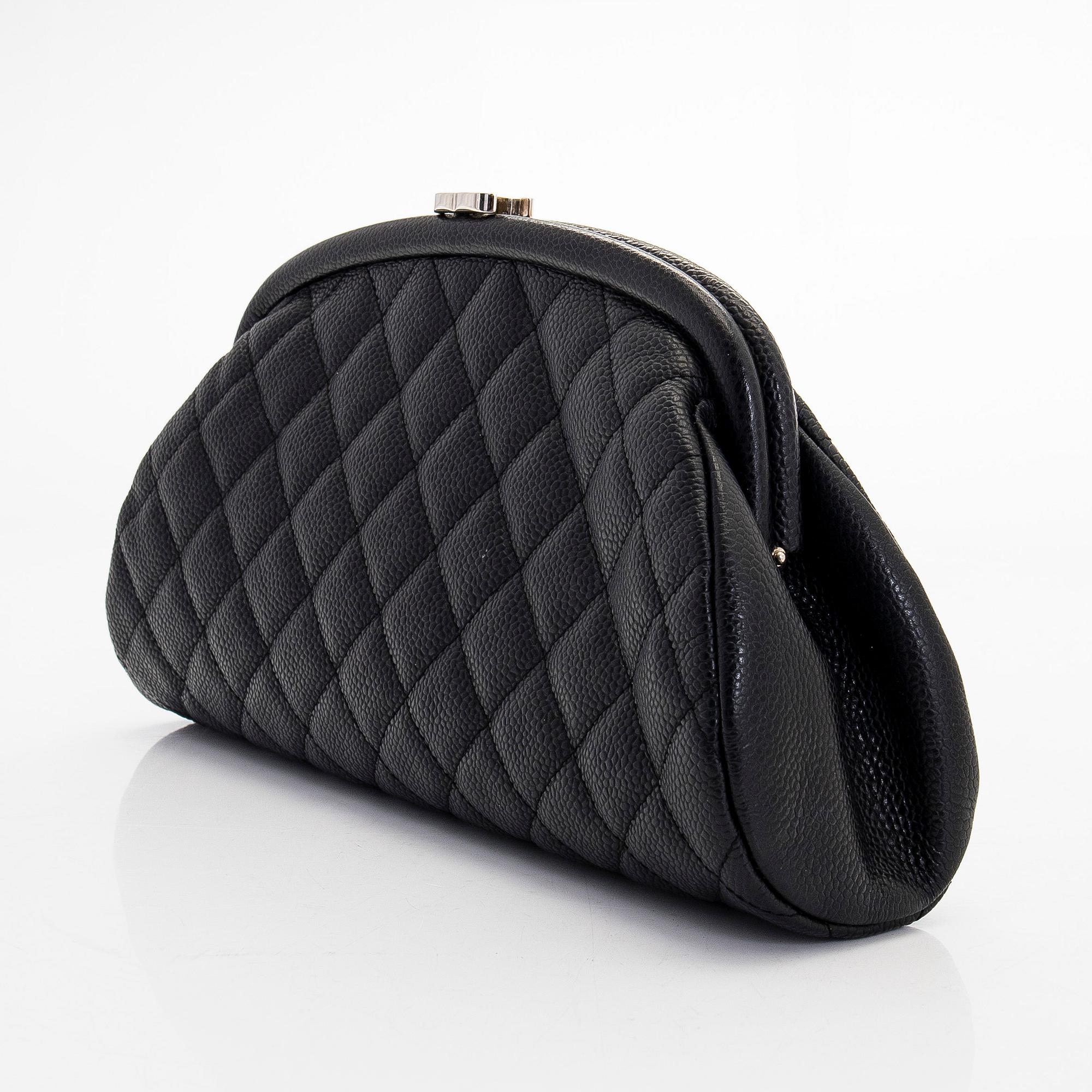 Chanel, A caviar leather clutch, 2006-2008.