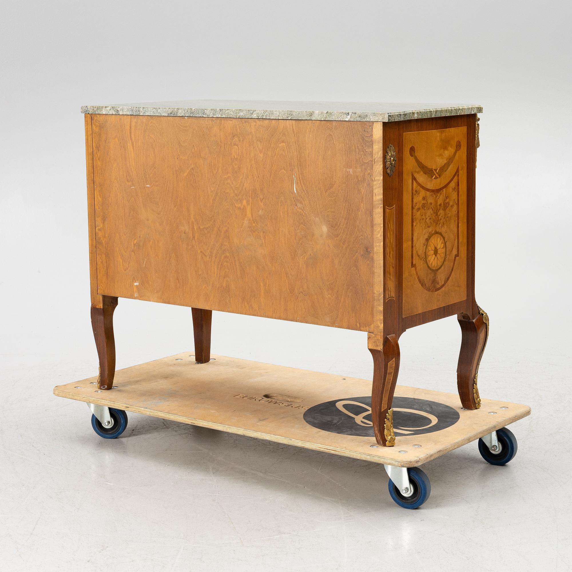 Byrå, gustaviansk stil, 1900-talets mitt.