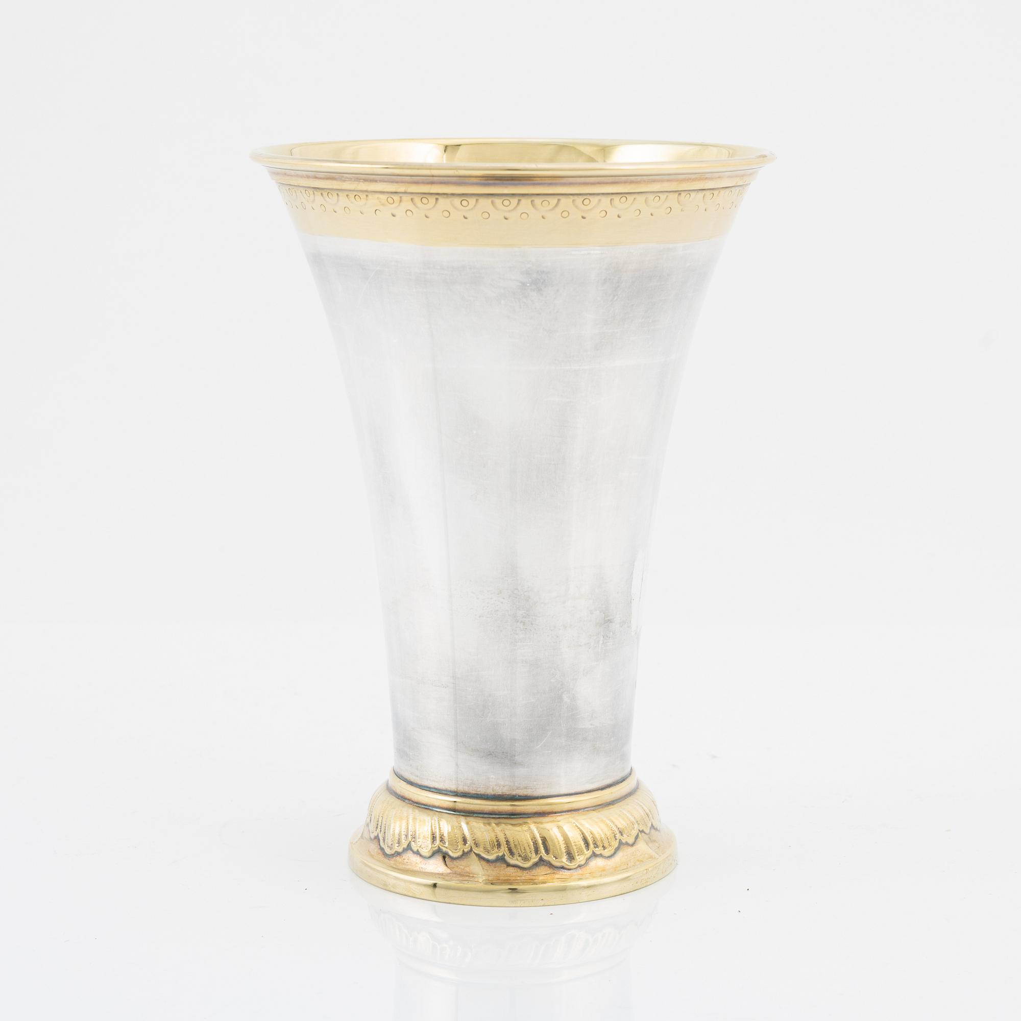 Bägare, silver, CG Hallberg, Stockholm, 1949.