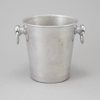 VINKYLARE, vitmetall, 1900-talets andra hälft.