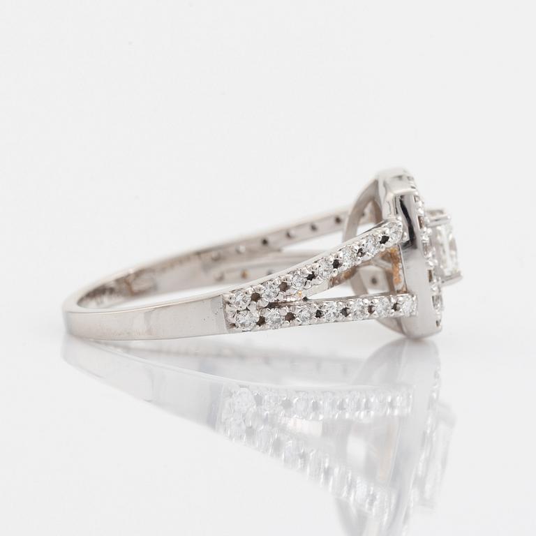 Princess cut and brilliant cut diamond ring, with GIA dossier.