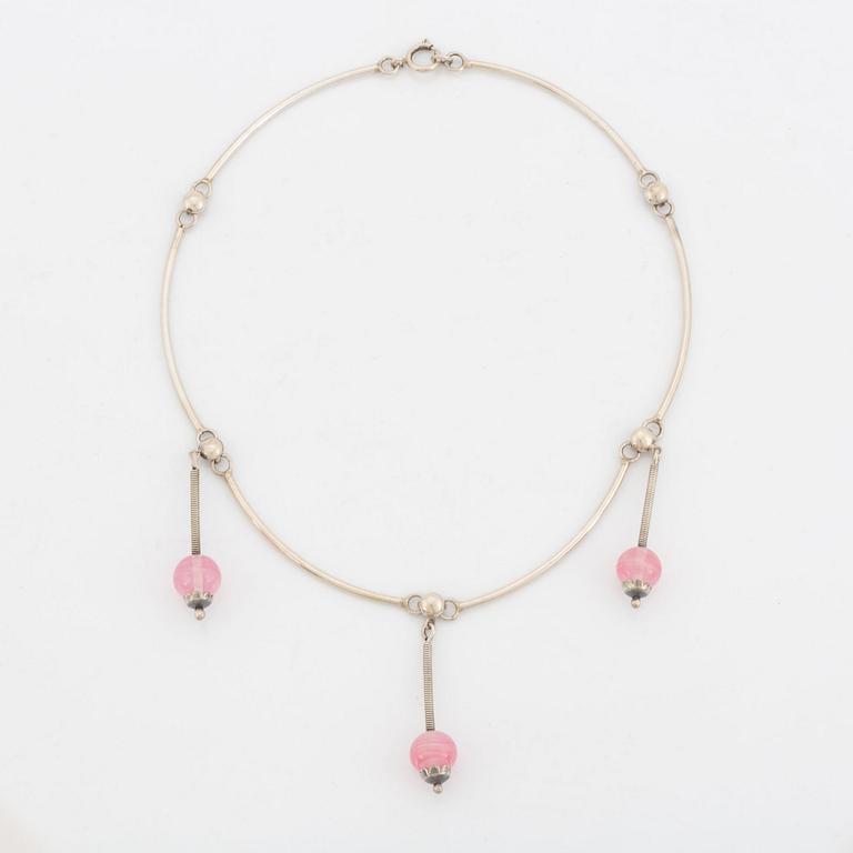 Collier, silver med rosa glas.