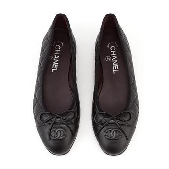 SKOR, Chanel, storlek 37.