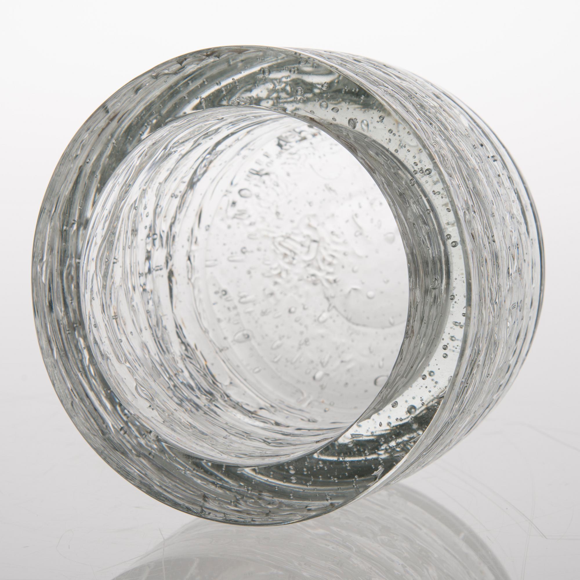 A glass vase of the 'Arkipelago' series for Iittala, signed Timo Sarpaneva - 3144. Iittala.