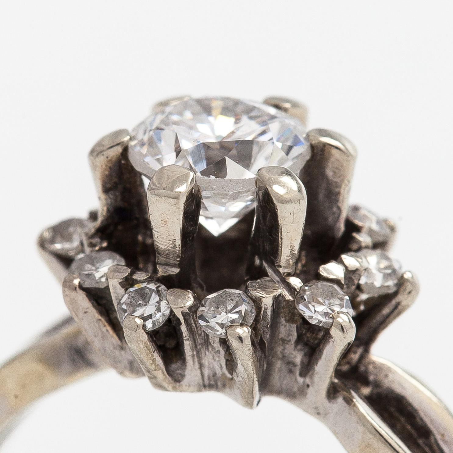 Sormus, briljantti- ja 8/8-hiotut timantit, 18K valkokultaa.