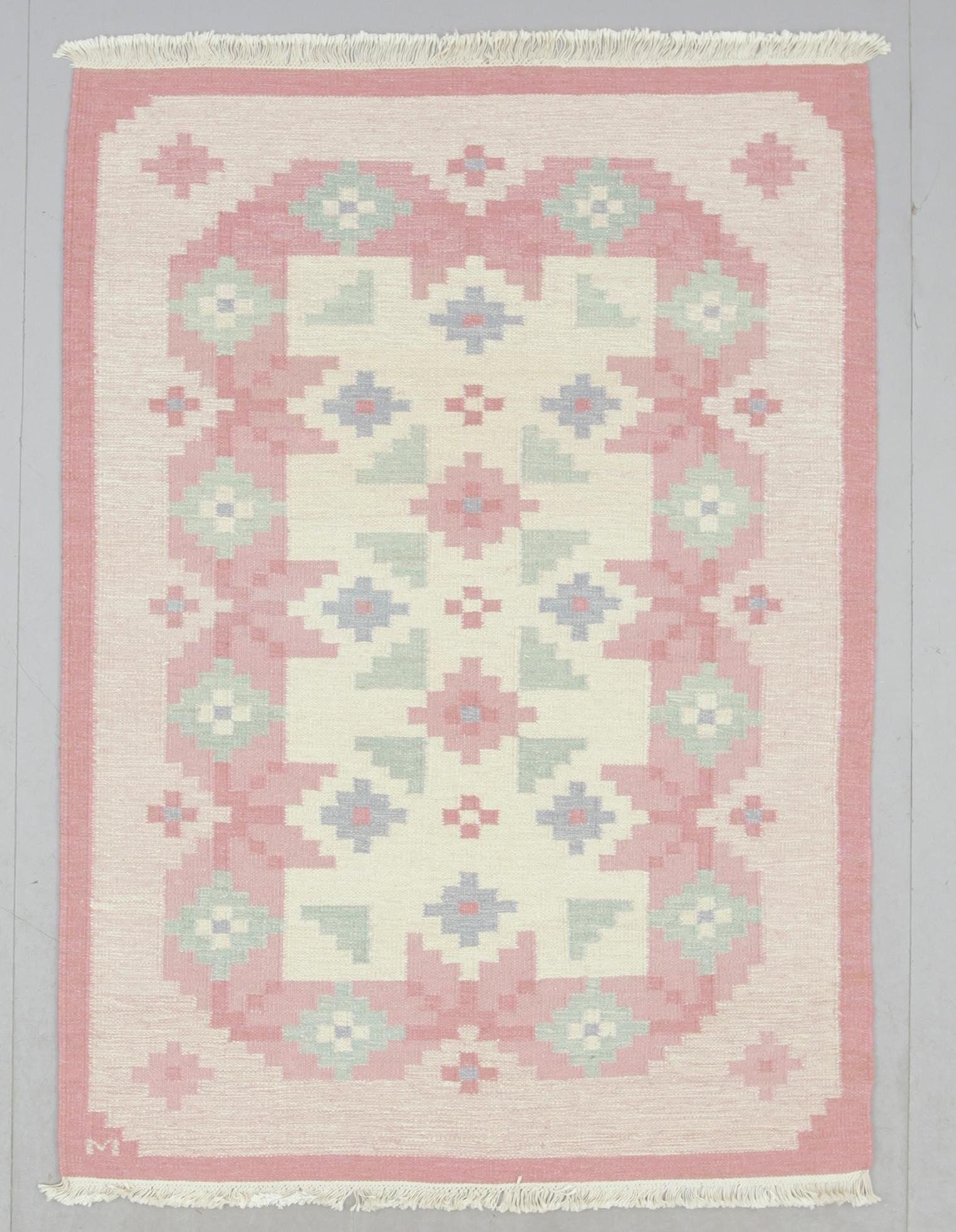 MATTA, rölakan, signerad M. Ca 200 x 145 cm.