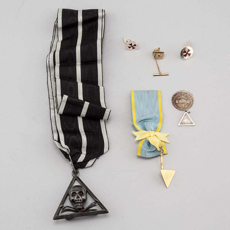 PARTI ORDENSMÄRKEN, bl a Frimurarna, 1900-tal.