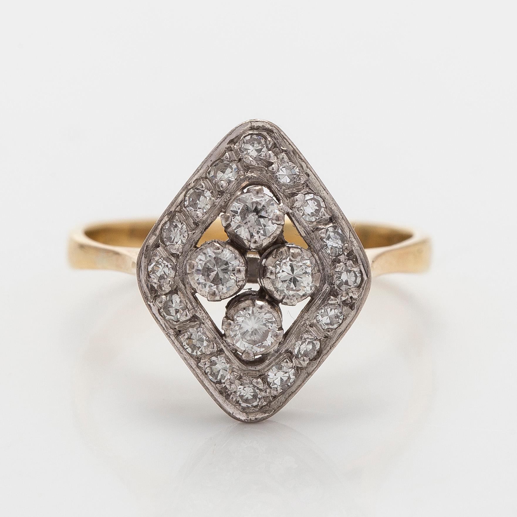 Sormus, briljantti- ja 8/8-hiotut timantit, 18K kultaa.