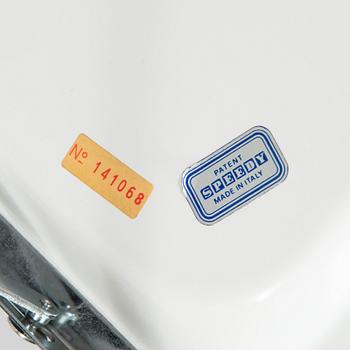 Tarjoiluvaunu, Italia, 1900-luvun loppupuoli.