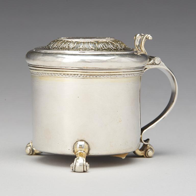 A Swedish 18th century parcel-gilt silver miniature tankard, mark of Bengt Biorn, Vasteras 1736.