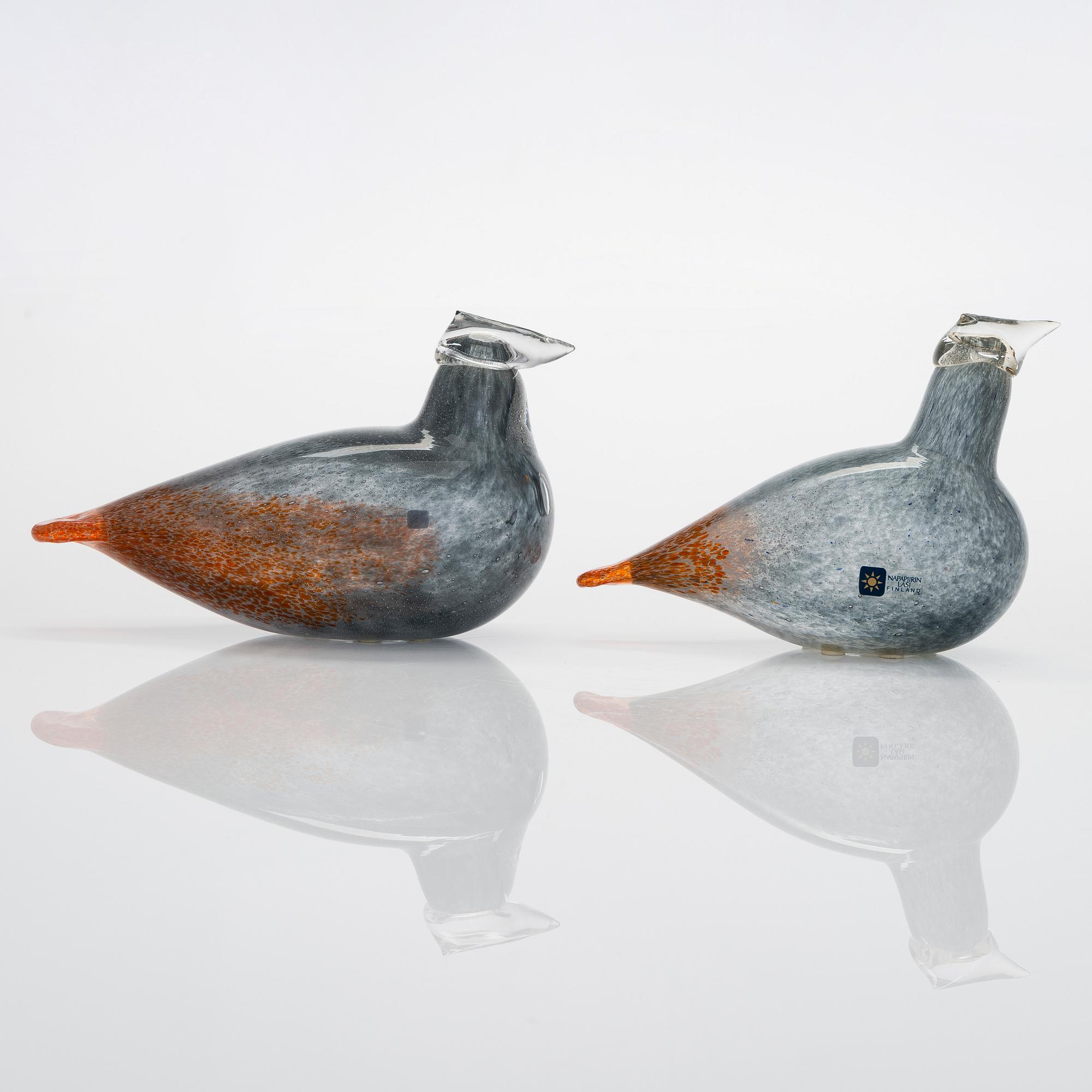 Oiva Toikka, glasfåglar, 2 st, signerade O. Toikka Napapiiri, Napapiirin lasi, 1990-tal.