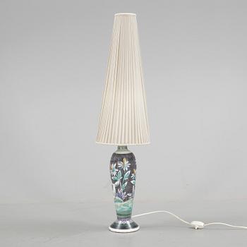 BORDSLAMPA, keramik, Tilgmans, 1900-talets tredje kvartal.