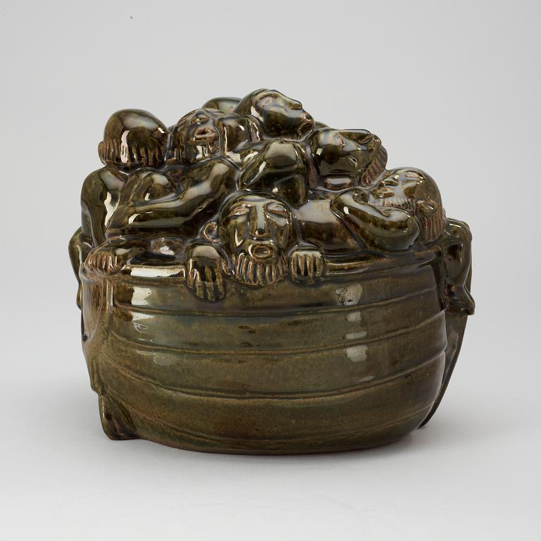 ÅKE HOLM, "Jona kastas i havet", figurgrupp, Höganäs 1950-tal.