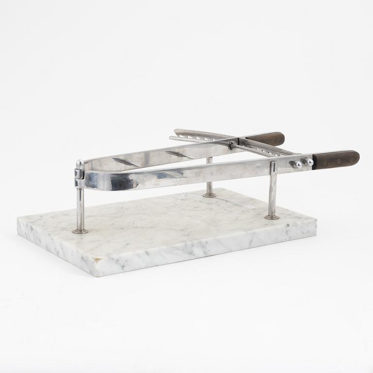 A steak holder, second half of the 20th Century.