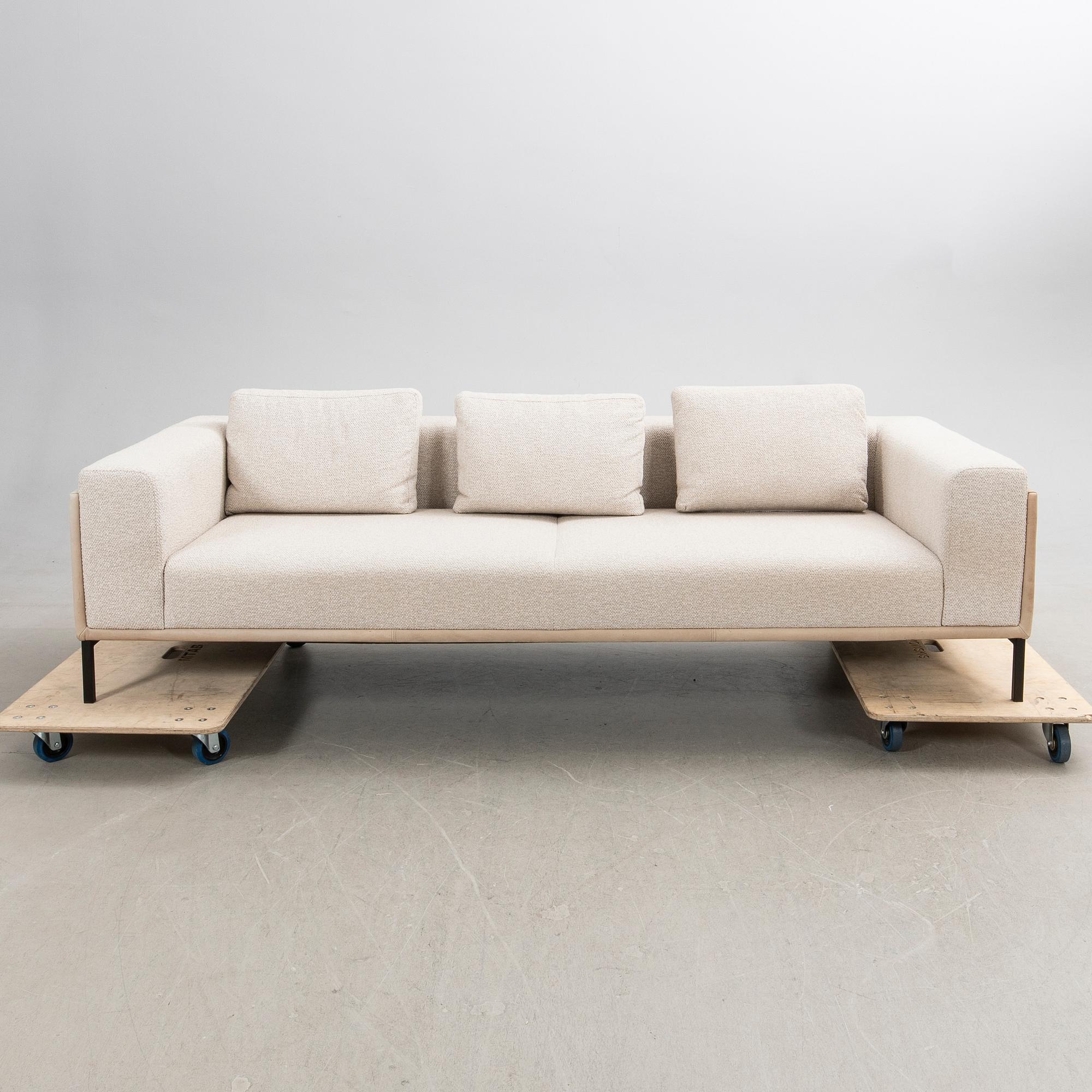 Sofa, Slettvoll, model "Zofi Sofa", modern production.