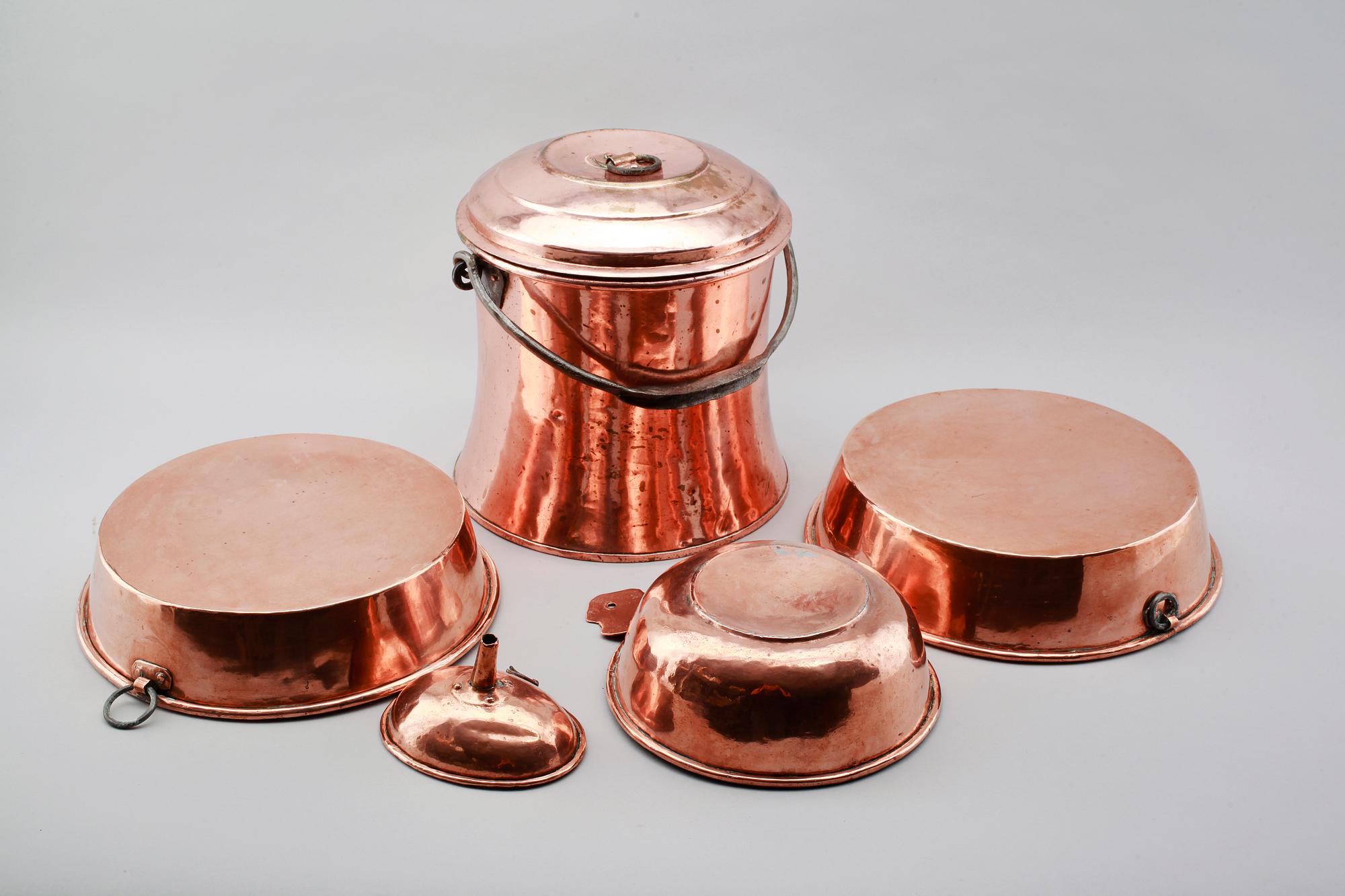 SAMLING KOPPARFÖREMÅL, 5 delar, 1800-tal.