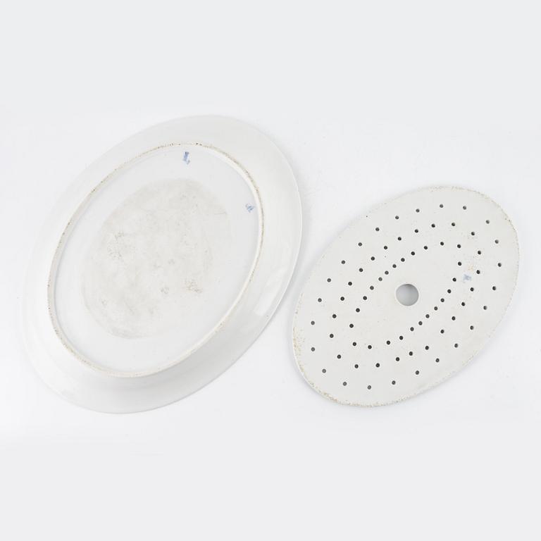 Royal Copenhagen, fish platter, porcelain, "Musselmalet".