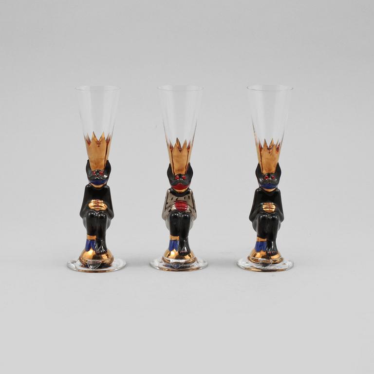 SNAPSGLAS, 3 st, "Nobel", Gunnar Cyrén, Orrefors, formgivna 1996.