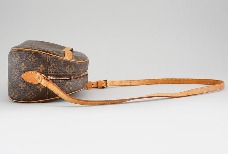 A 'Blois' handbag from Louis Vuitton.