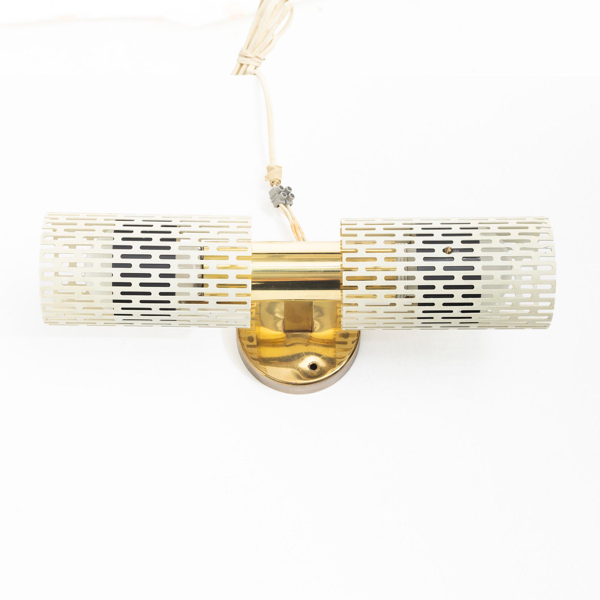 Harald Notini, A wall lamp, model 8820, Arvid Böhlmarks Lampfabrik, Stockholm, 1950s.