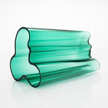 Alvar Aalto, vas, modell 251, signerad Iittala. 2000-tal.