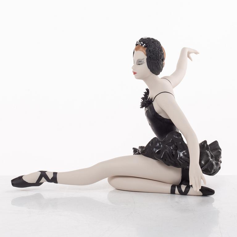 Lladró, figurines, 2 pcs, José Puché, "Dreams of Ballerina" and José Luís Alvarez, "Mysterious Ballerina", Spain.