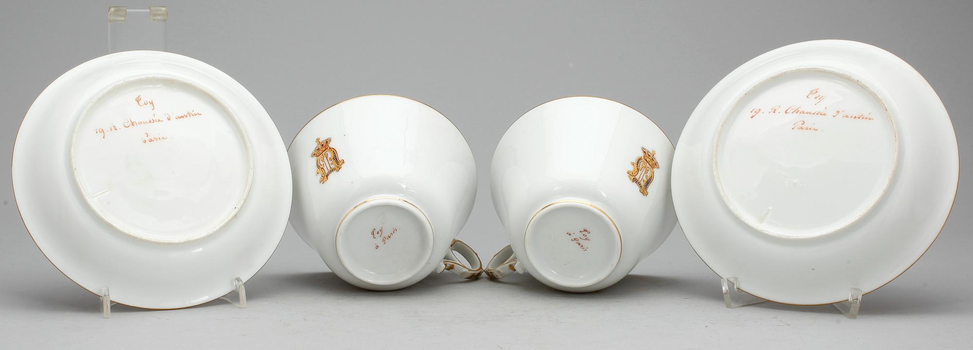 TEKOPPAR, 2 st, porslin, Oskar II's monogram, märkta Toy, Chaussee d'Antin, Paris undertill, sent 1800-tal.