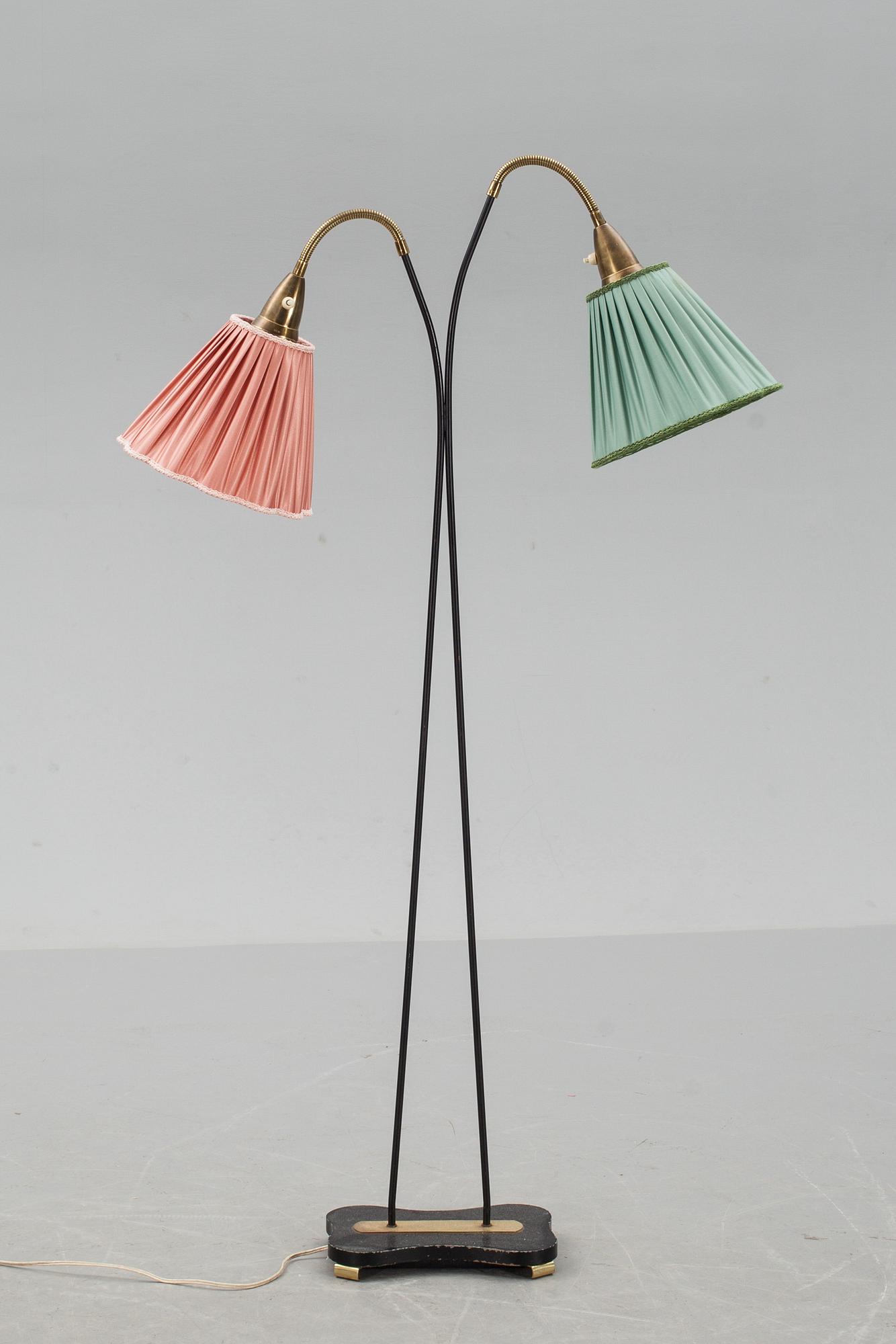 GOLVLAMPA, 1900-talets mitt/andra hälft.